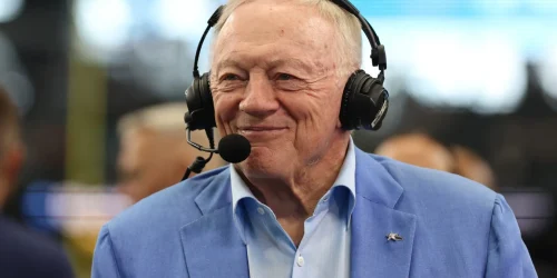 cowboys-fans-furious-jerry-jones-gives-mike-mccarthy-mike-zimmer-high-grades-this-season-1920x1280